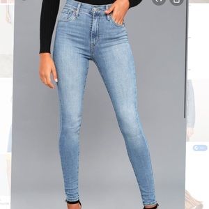 NWOT Levi’s Skinny Jeans